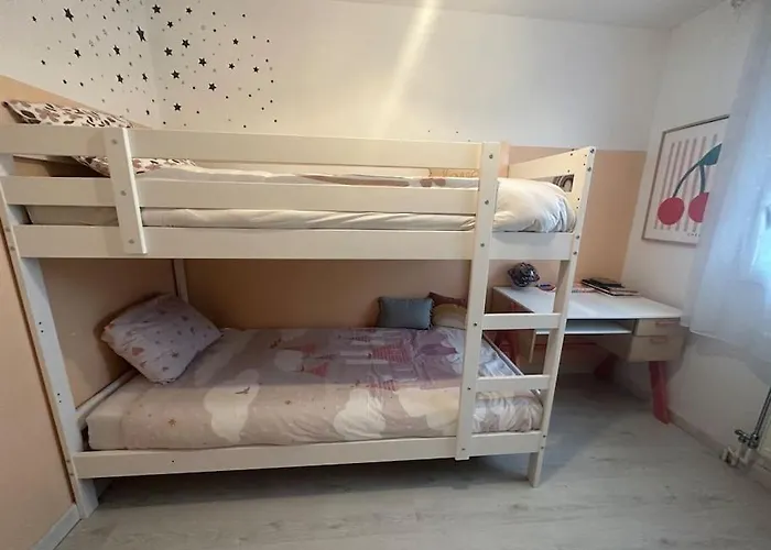 Maison De Plain-pied Hébergement de vacances Le Cendre