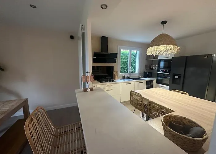 Maison De Plain-pied Hébergement de vacances Le Cendre